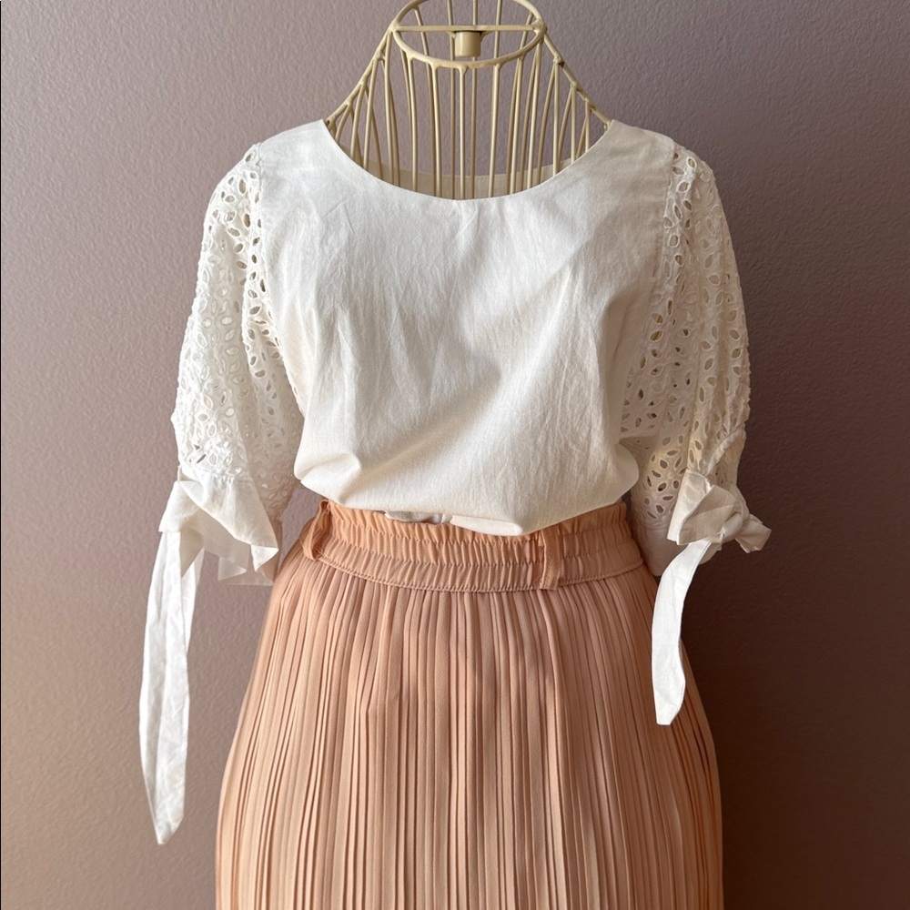 White cotton top with Eyelet Sleeves